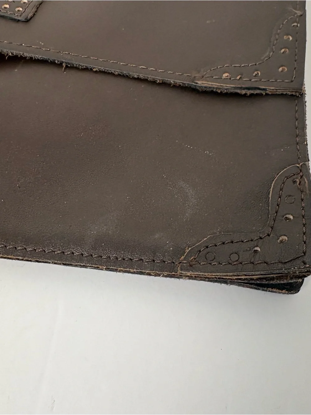 Vtg. HLC chocolate brown leather western envelope clutch